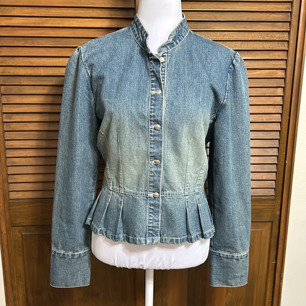 Crossing Pointe Distressed Denim Jacket Size M